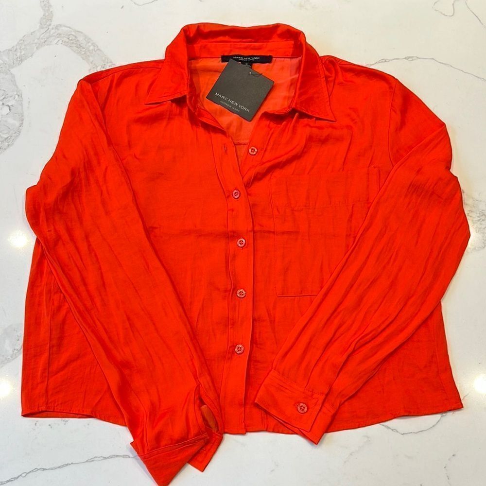 100% POLYESTER MARC NEW YORK‎ super soft, light weight button up blouse WOMENS M